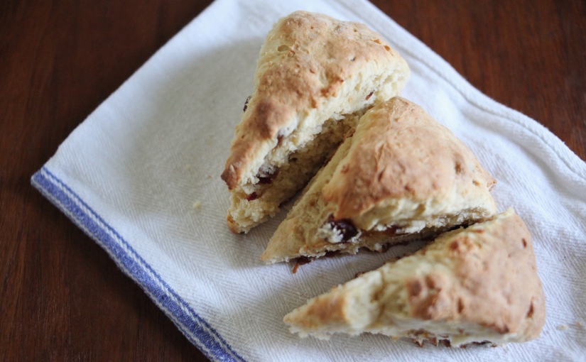 medjool date scones + a basic scone recipe